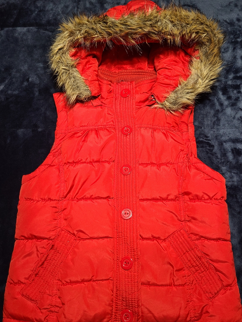 Aeropostale Red Hooded Puffer Vest with Faux Fur Trim. Girl's Size 10-12